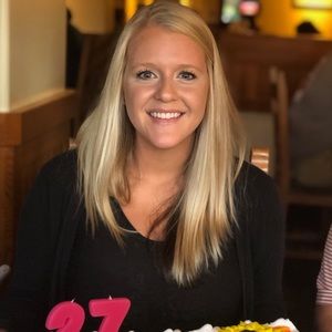 Meet your Posher, Kayla
